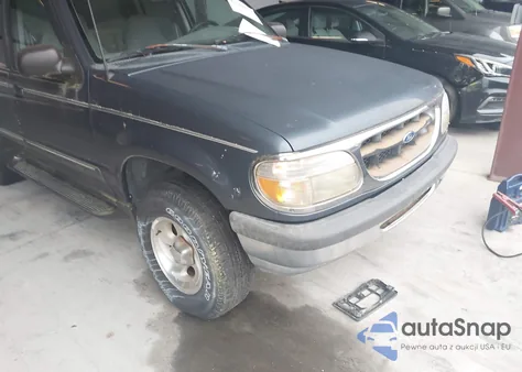 1998 Ford Explorer Eddie Bauer/Limited/Xl/Xlt z USA, uszkodzony, nr VIN 1FMZU34X8WUC69252